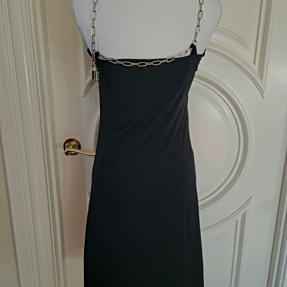 Very cool little black dress - Picture 3 of 5